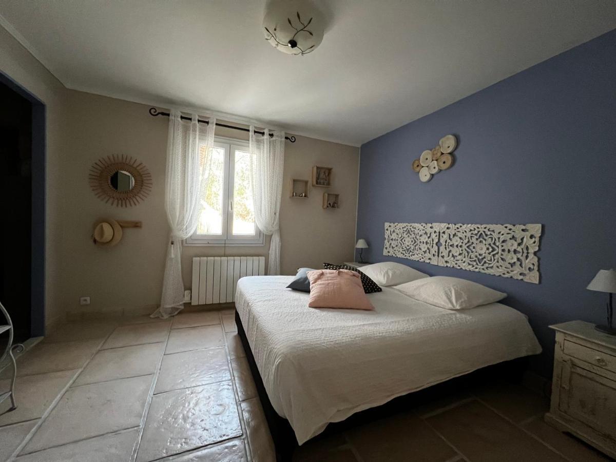 Villa Quinissole Sainte-Anastasie-sur-Issole エクステリア 写真